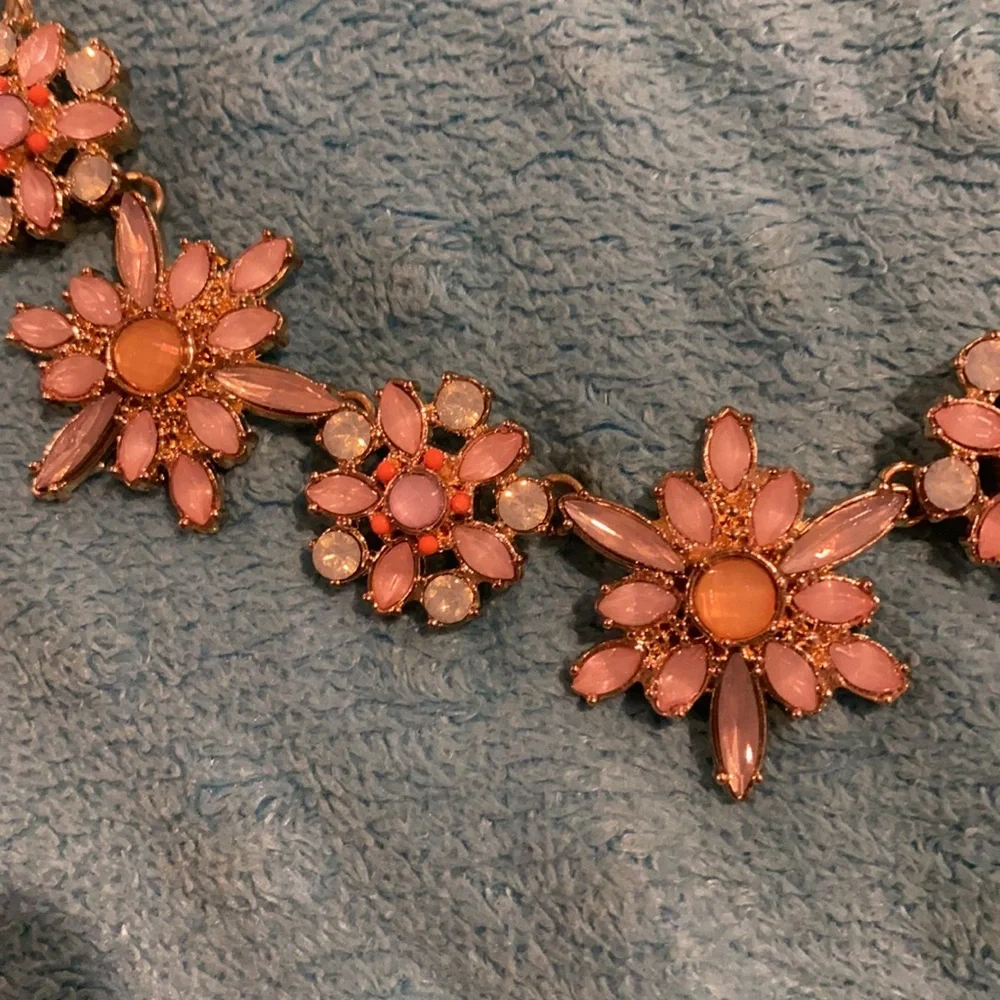 2for$10 ✨ Flower necklace